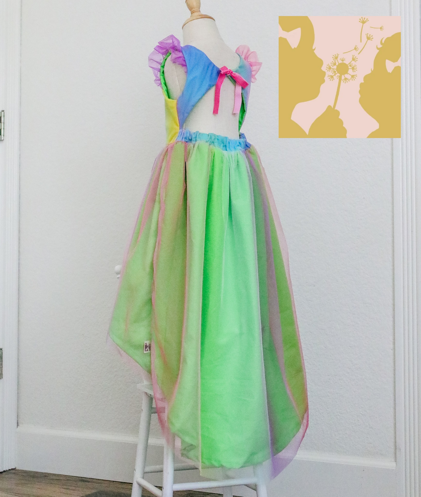 Neon Dreamscape size 6 (RTS)